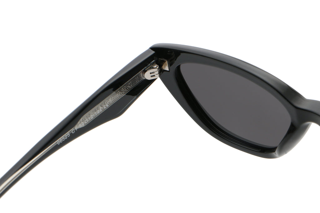 Oversized Cat-Eye Sunglasses | Sculpted Winged Statement Eyewear | 66525
